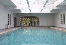 Piscine et verrière. C0246