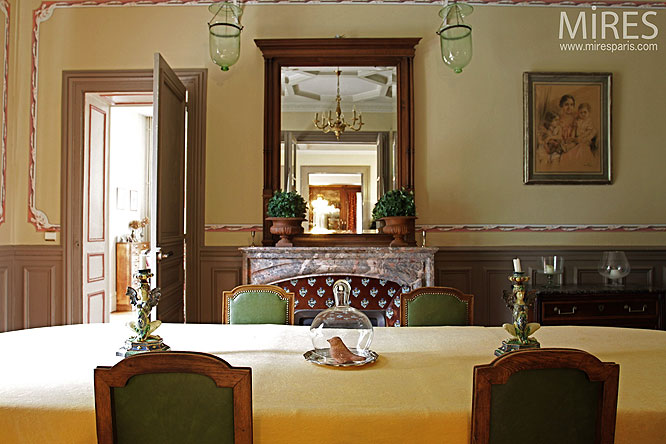 Grande salle à manger. C0199
