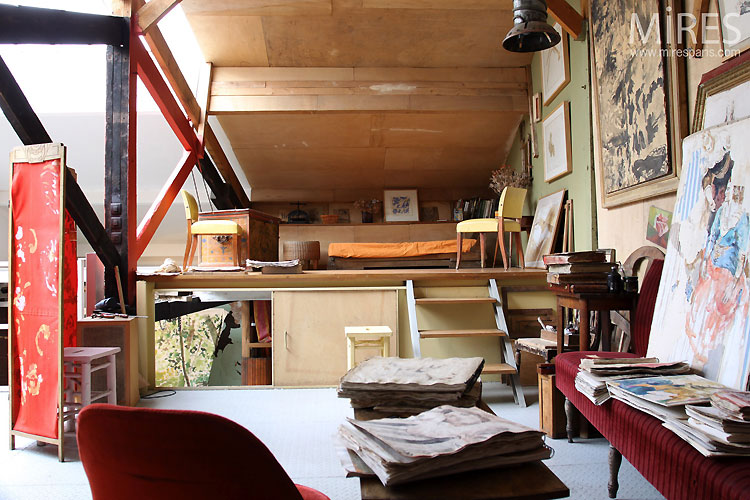 Artist living room. C0336