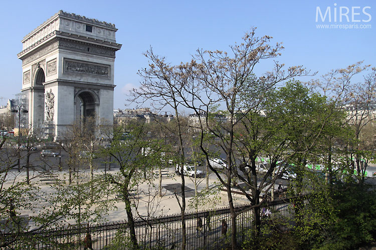 Vue triomphante. C0320
