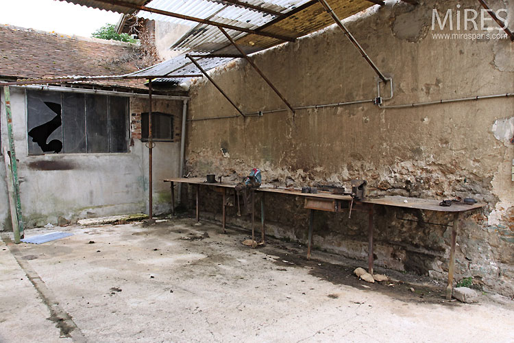 Disused workshop. C0360