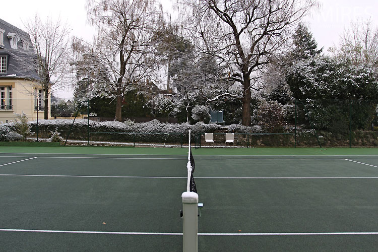 Tennis extérieur. C0472
