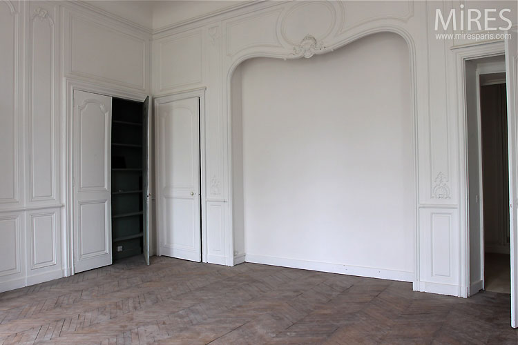 Petite chambre blanche. C0525