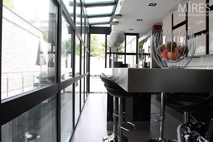 Modern stainless steel kitchen. C0549