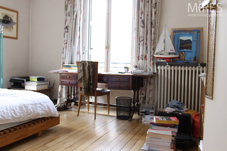 Deux chambres contigües. C0696
