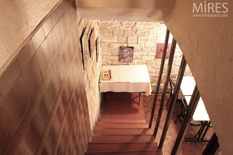 Sous-sol de trattoria. C0595