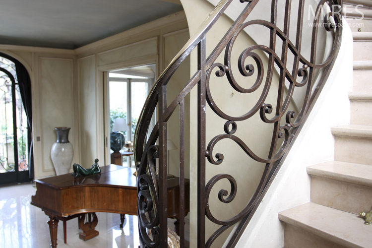 Escalier et palier. C0696