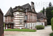 Arrivée sur cour. C0870