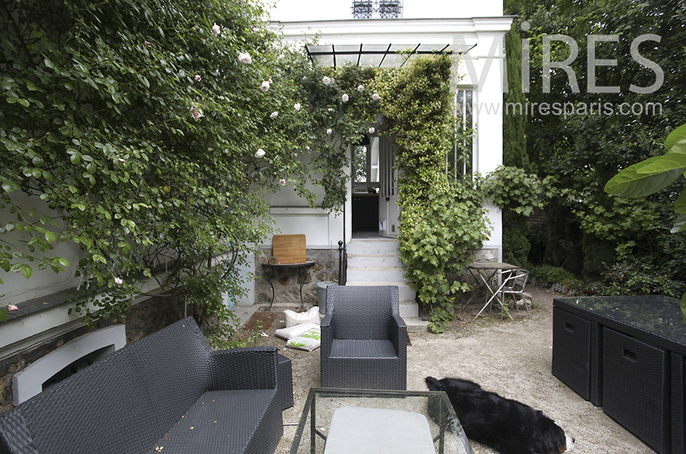 Terrasses sur jardin. C1563