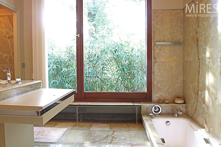 C0430 – Marble bathroom