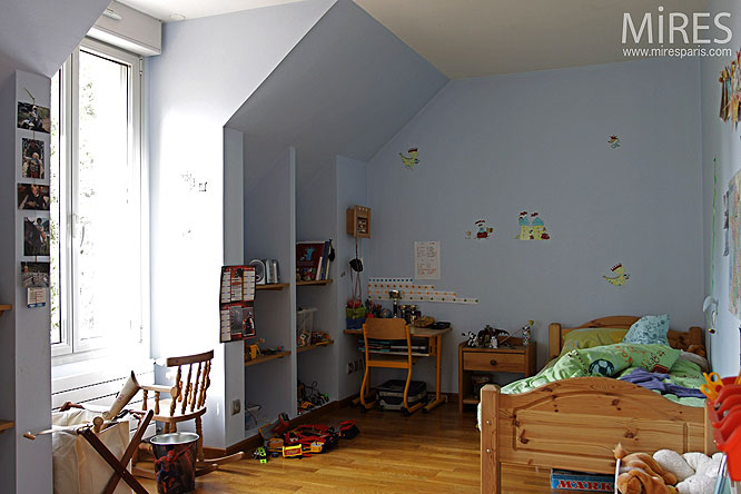 Child’s bedroom. C0259