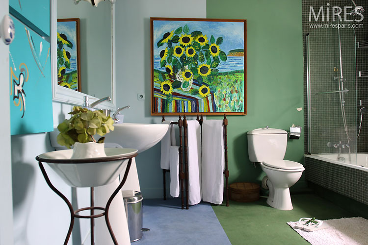 C0532 – Retro bathroom