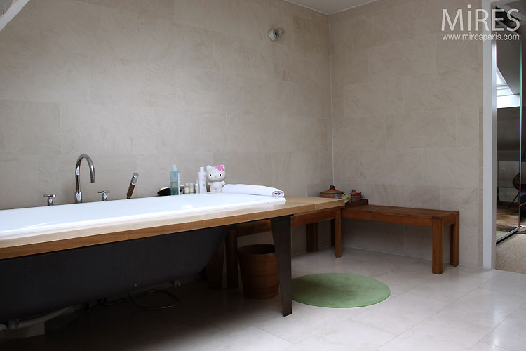Baignoire à pied moderne. C0542