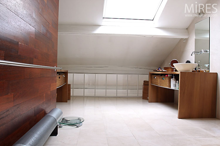 Petite salle de bains. C0542
