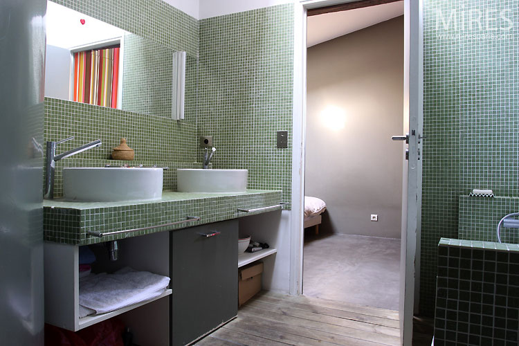C0395 – Small green tiles