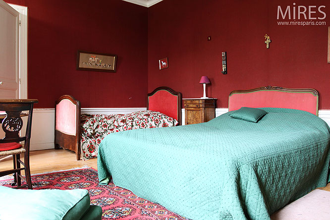 C0302 – Chambre rouge