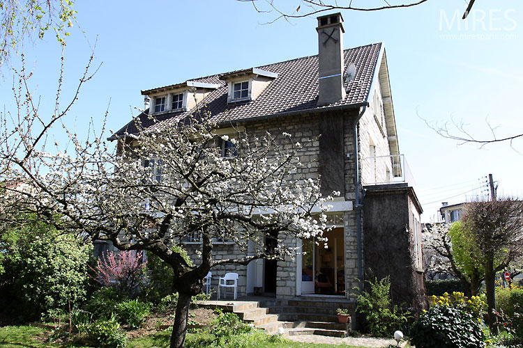 Maison de pierre. C0308