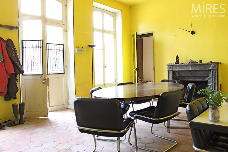 Pièce jaune. C0360