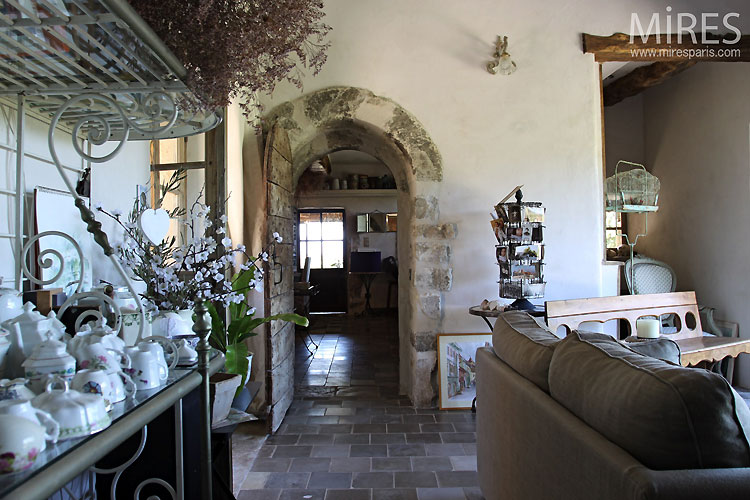 Small lounge. C0373