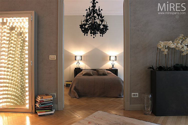 C0487 – Stylish bedroom