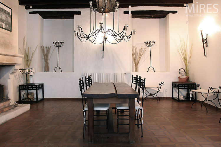 C0498 – Dinning room