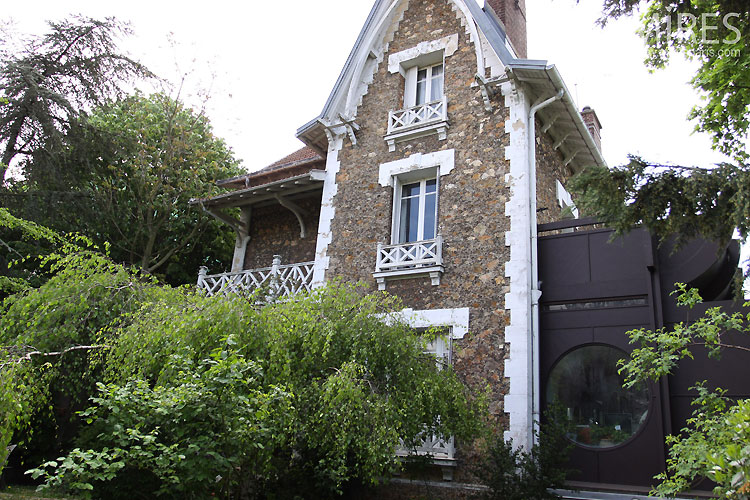 C0347 – Typical parisian suburbs house