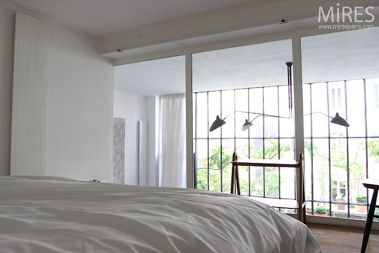 C0341 – White bedroom