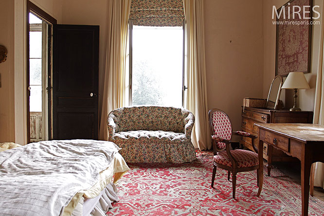 Chambre classique. C0151