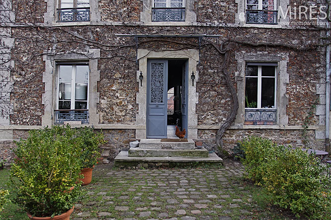 C0211 – Façade et Jardin