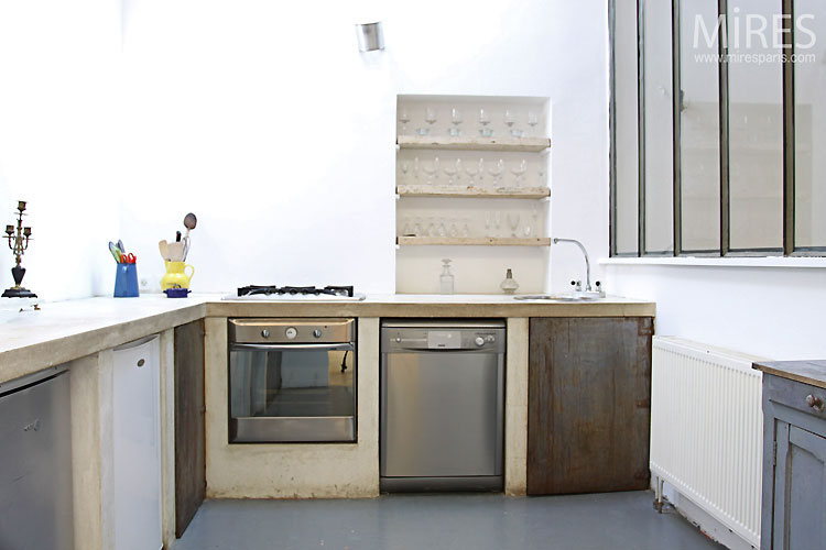 Open kitchen. C0367