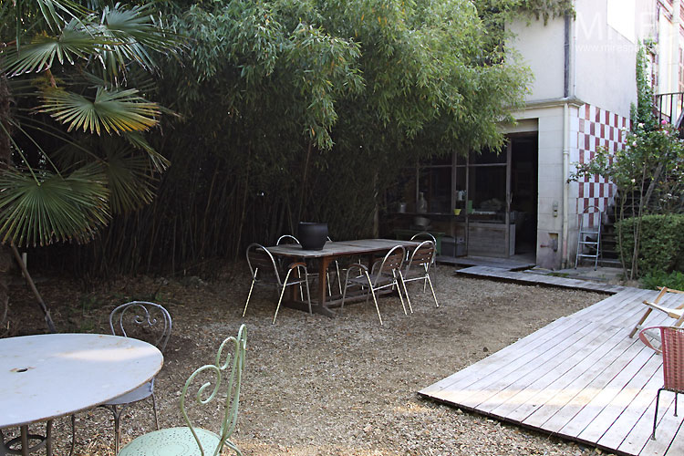 C0377 – Spring terrace