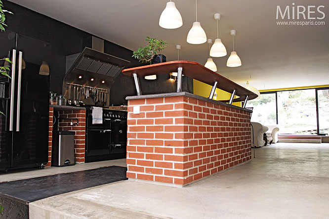 C0260 – Red brick kitchen