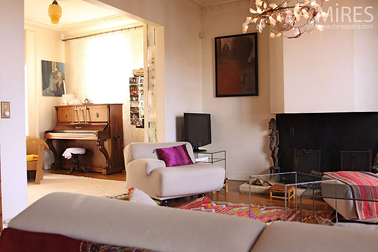 C0475 – Modern lounge