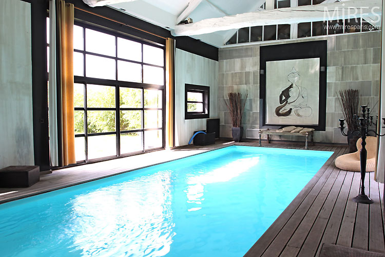 C0535 – Indoor and zen swimming pool