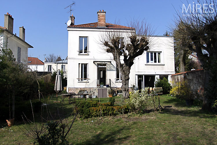 C0548 – Maison et jardin