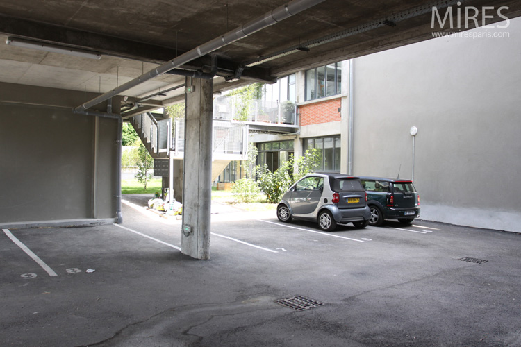 C0564 – Un parking lumineux