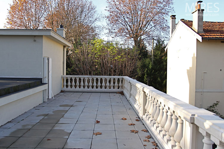 C0646 – Terrasse à balustrade