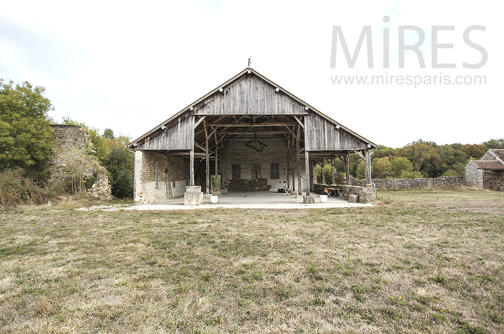 C0642 – Empty barn