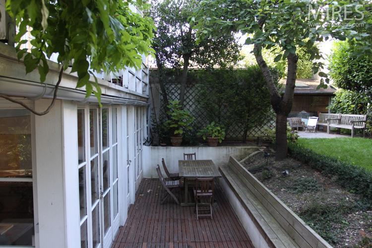 C0615 – Terrace along the dining room