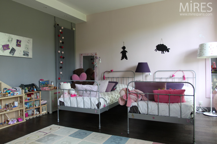 Double lit en fer pour chambre de petite fille. C0067 | Mires Paris Double lit en fer pour chambre de petite fille. C0067 | Mires Paris