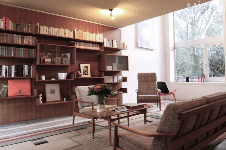 Book case and furniture of Scandinavian spirit. C0665