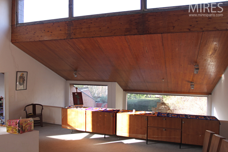 Playroom and TV room. C0665