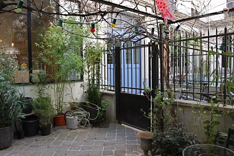 C0708 – Courtyard with bamboo