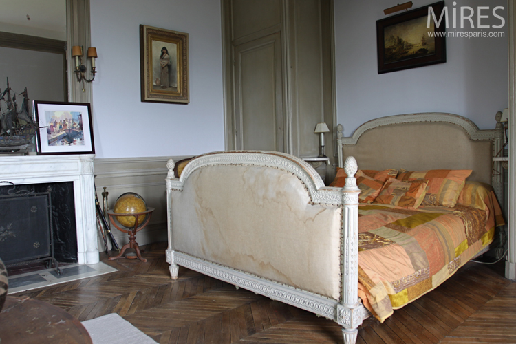 Chambre avec salle de bains. C0723