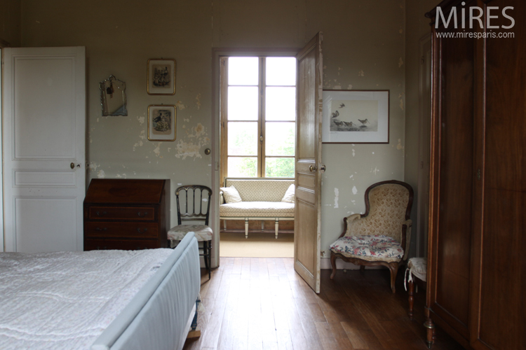 C0726 – Two rooms on corridor