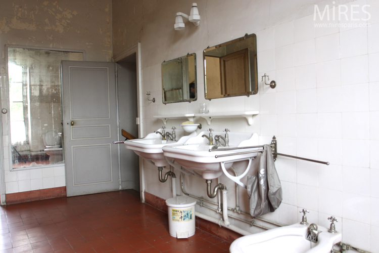 C0726 – Bathroom late 19th century