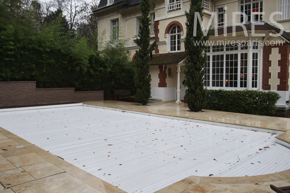 Swimming pool. C0802