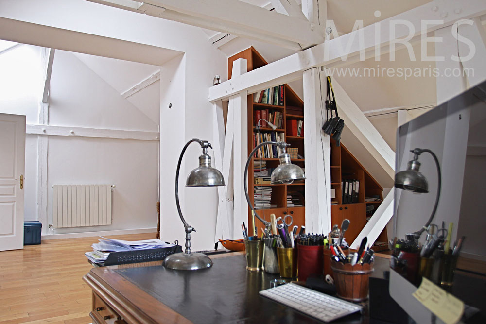 Office on the attic. C0802