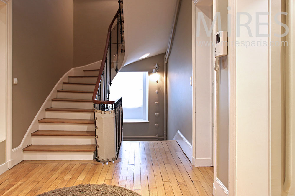 C0820 – Retro staircase