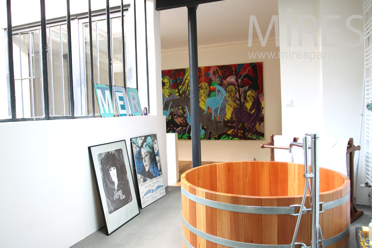 C0832 – Bath Barrel
